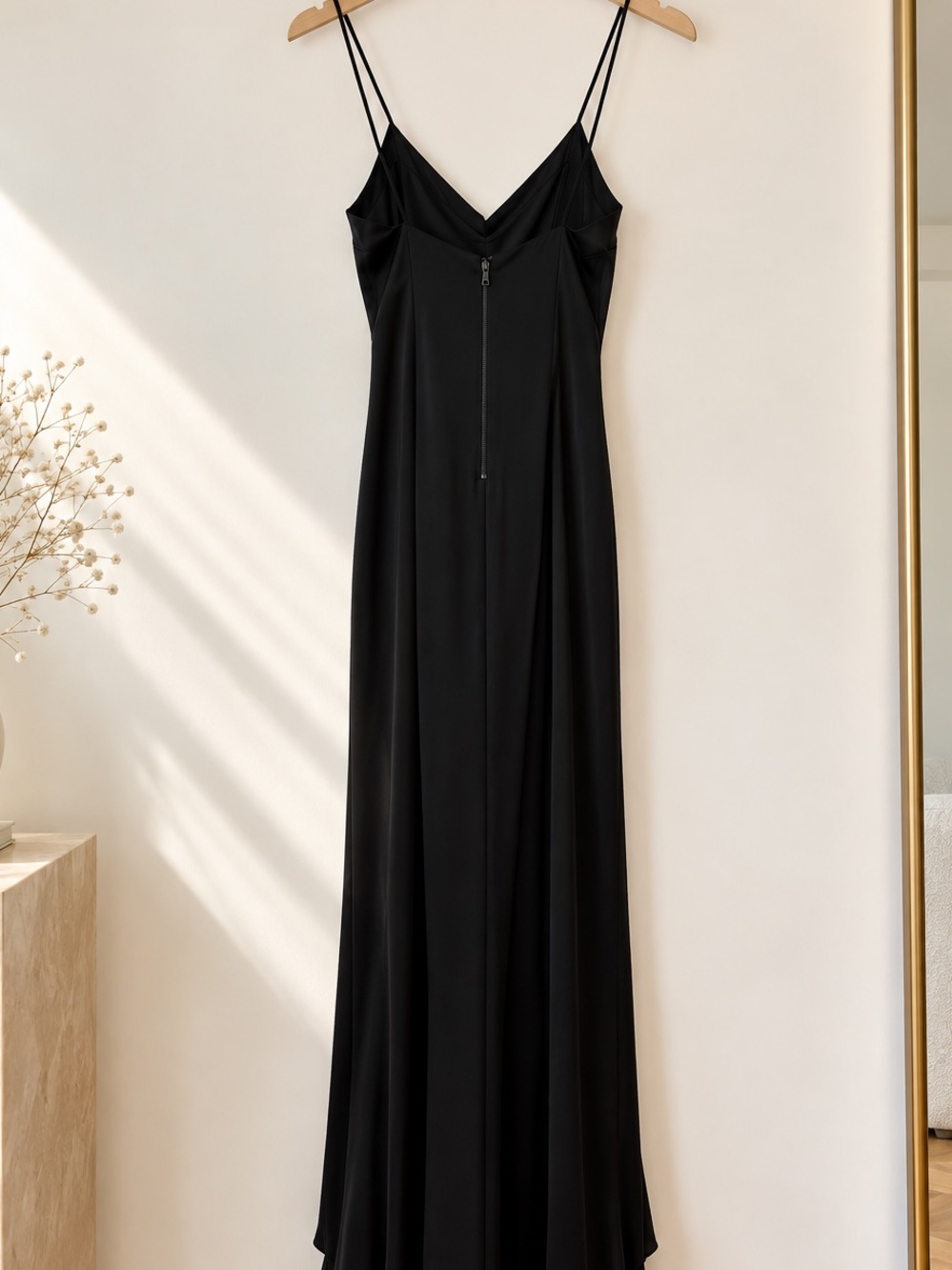 Alice + olivia Black Gown (satin) Evening Dress - Picture 3 of 9